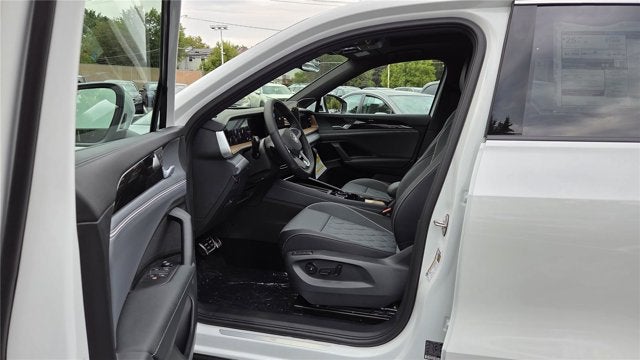 2026 Volkswagen Tiguan SEL R-Line Turbo
