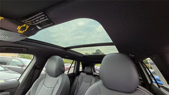 2026 Volkswagen Tiguan SEL R-Line Turbo