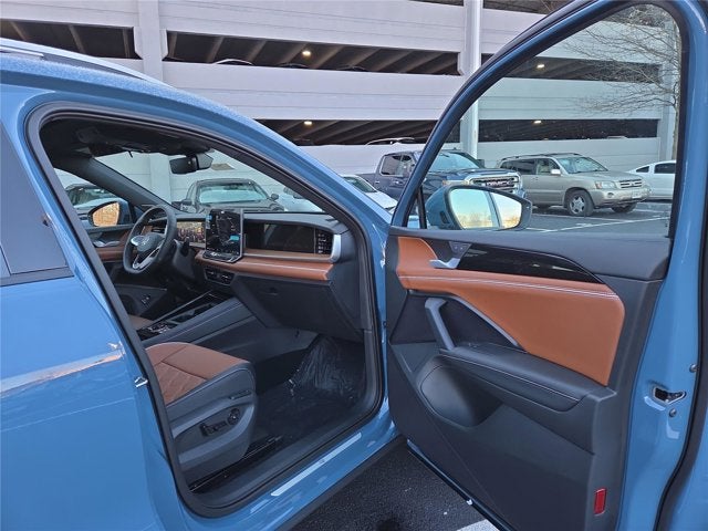 2026 Volkswagen Tiguan SEL R-Line Turbo