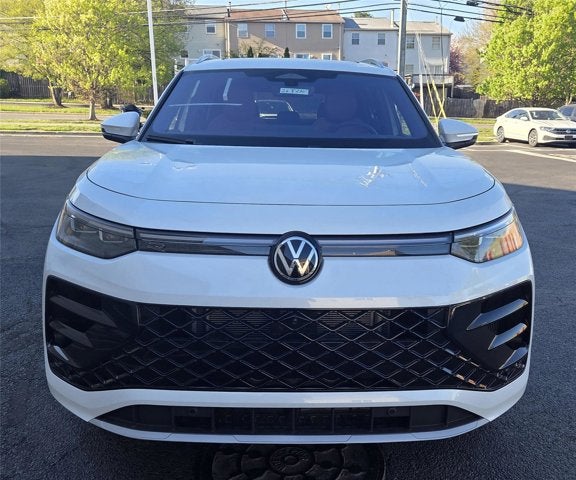 2026 Volkswagen Tiguan SEL R-Line Turbo