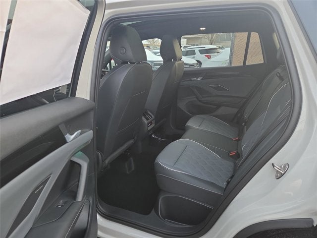 2026 Volkswagen Tiguan SEL R-Line Turbo