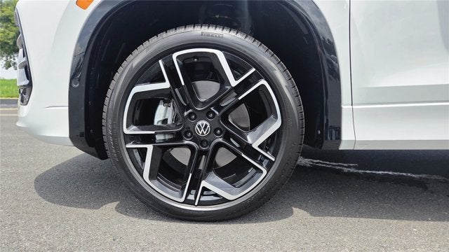 2026 Volkswagen Tiguan SEL R-Line Turbo