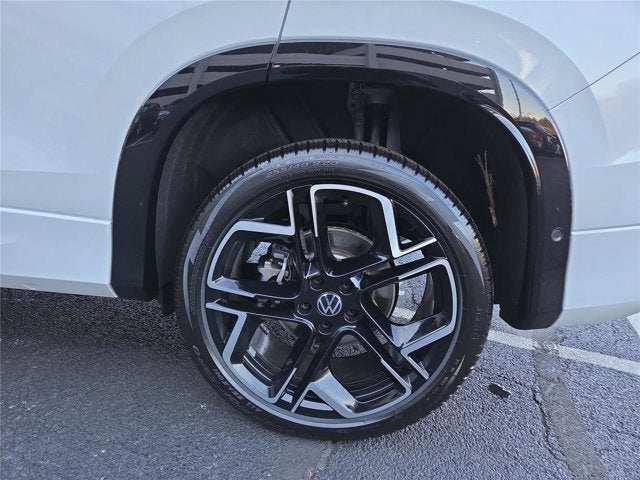 2026 Volkswagen Tiguan SEL R-Line Turbo