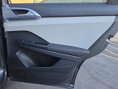 2026 Volkswagen Taos SE