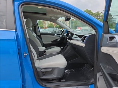 2026 Volkswagen Taos SE