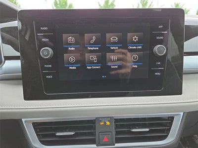 2026 Volkswagen Taos SE