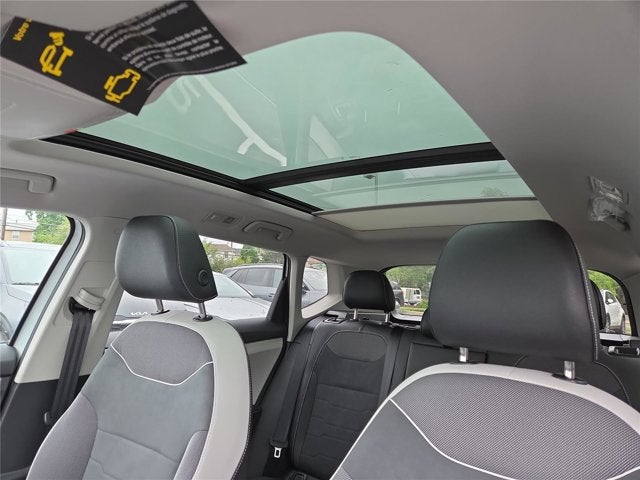 2026 Volkswagen Taos SE