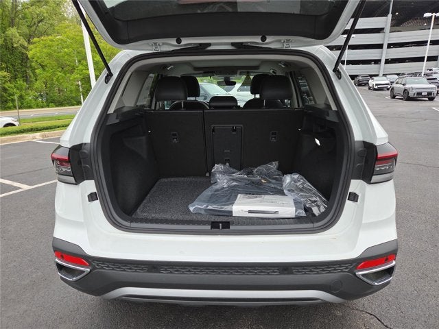 2026 Volkswagen Taos SE