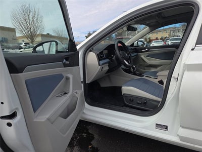 2026 Volkswagen Jetta SE