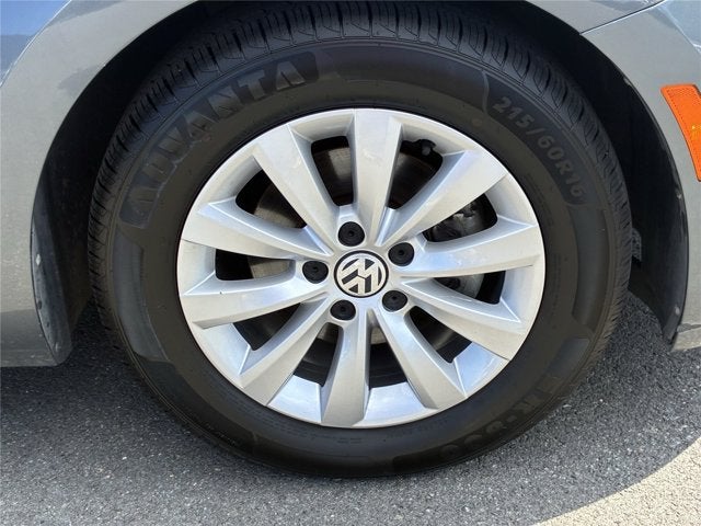 2019 Volkswagen Beetle S