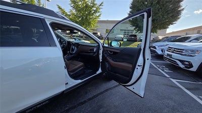2025 Subaru Outback Touring XT