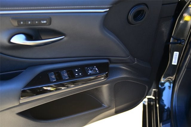 2022 Lexus ES ES 300h
