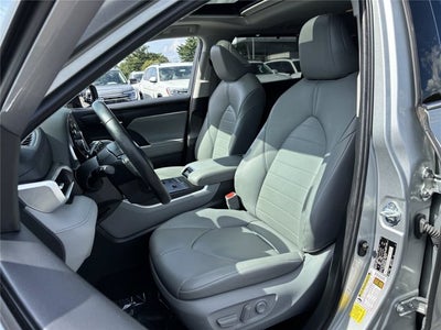 2020 Toyota Highlander Hybrid XLE