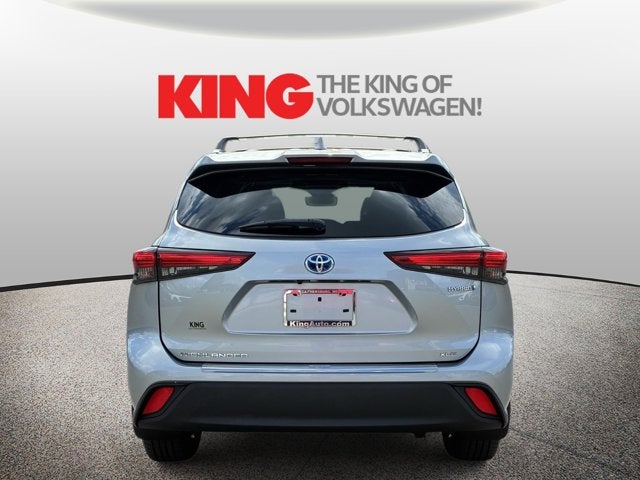 2020 Toyota Highlander Hybrid XLE