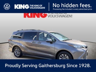 2021 Toyota Sienna XLE