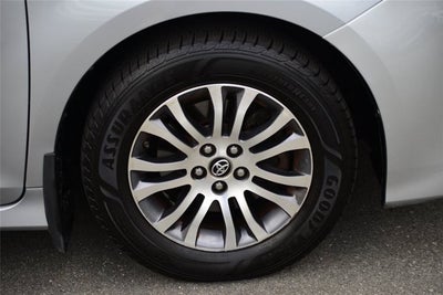 2018 Toyota Sienna XLE Premium
