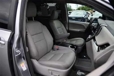 2018 Toyota Sienna XLE Premium