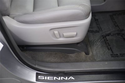 2018 Toyota Sienna XLE Premium