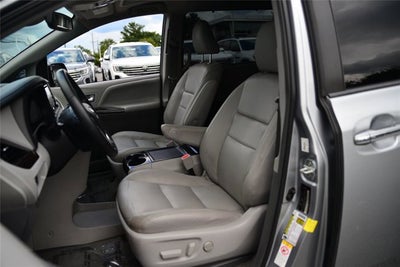2018 Toyota Sienna XLE Premium