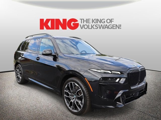 2023 BMW X7 xDrive40i's photo