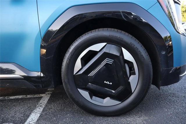 2024 Kia EV9 Land