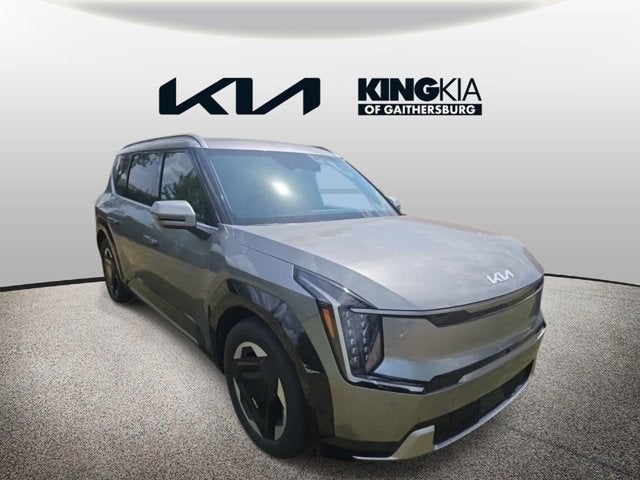 2024 Kia EV9 Land AWD's photo