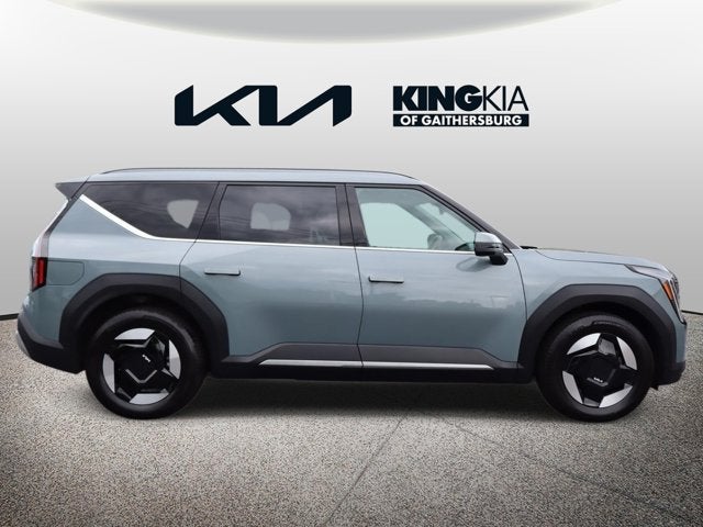 Used 2024 Kia EV9 Wind with VIN KNDAFFS51R6036952 for sale in Gaithersburg, MD