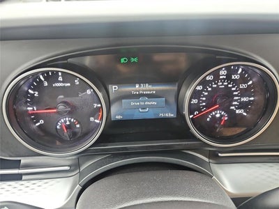 2023 Kia Carnival LX