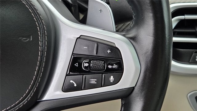 2022 BMW x6 Base