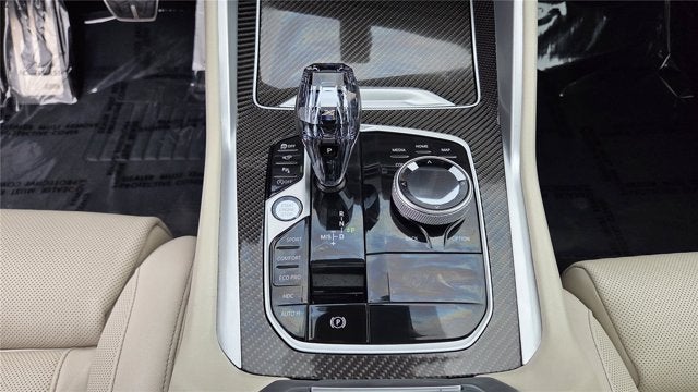 2022 BMW x6 Base