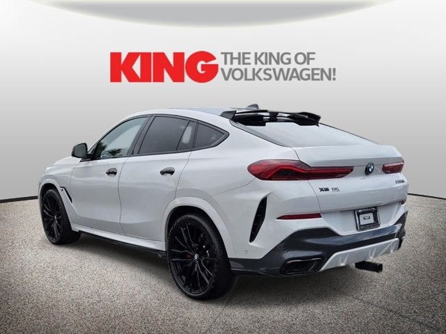 2022 BMW x6 Base