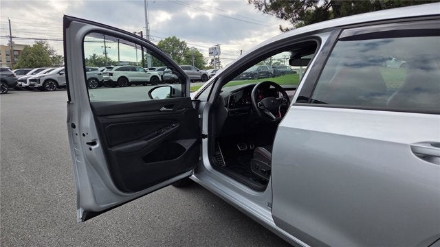 2023 Volkswagen Golf GTI SE