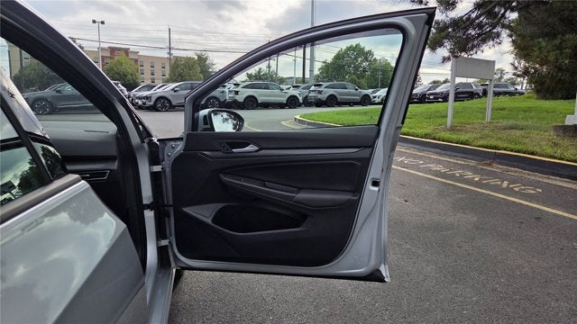 2023 Volkswagen Golf GTI SE