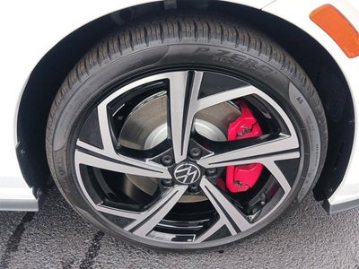 2025 Volkswagen Golf GTI SE