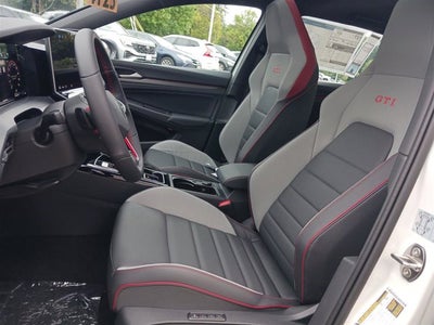 2025 Volkswagen Golf GTI SE