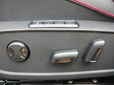 2025 Volkswagen Golf GTI SE