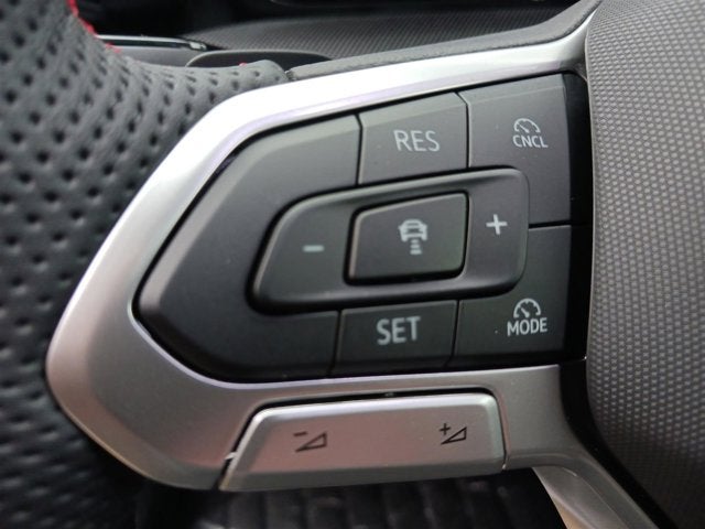 2025 Volkswagen Golf GTI SE