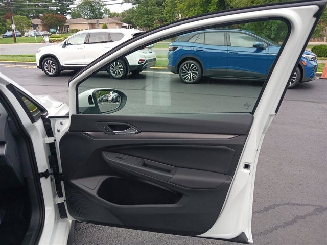 2025 Volkswagen Golf GTI SE