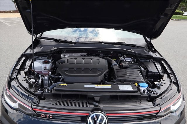 2025 Volkswagen Golf GTI SE