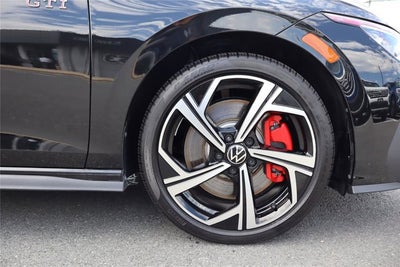 2025 Volkswagen Golf GTI SE