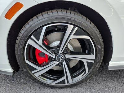 2025 Volkswagen Golf GTI SE