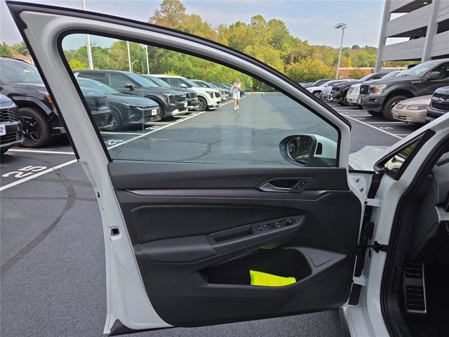 2025 Volkswagen Golf GTI SE