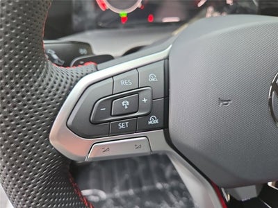 2025 Volkswagen Golf GTI SE