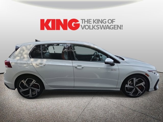 2025 Volkswagen Golf GTI SE