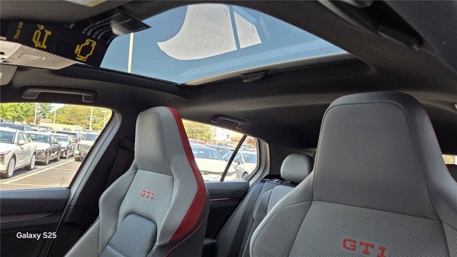 2026 Volkswagen Golf GTI SE