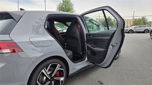 2026 Volkswagen Golf GTI SE