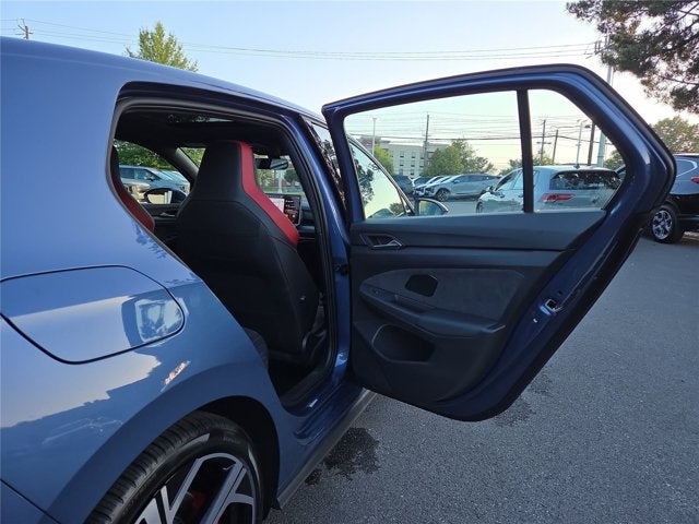 2026 Volkswagen Golf GTI SE