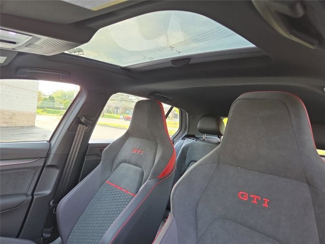 2026 Volkswagen Golf GTI SE
