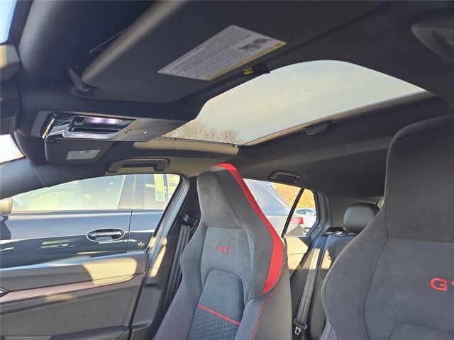 2026 Volkswagen Golf GTI SE