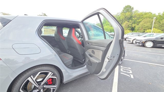 2026 Volkswagen Golf GTI SE